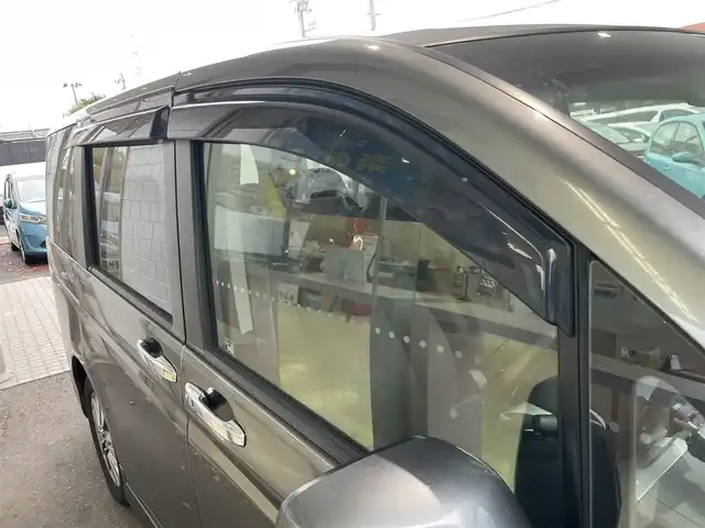 ホンダ ステップワゴン スパーダ Z 新潟県 2013(平25)年 7.8万km ポリッシュドメタルメタリック ワンオーナー/4WD/メモリナビ/ワンセグテレビ/純正ホイール装着/バックカメラ/アイドリングストップ/ドアバイザー/両側パワースライドドア/ETC/前後ドライブレコーダー/パドルシフト/ステアリングスイッチ/純正フロアマット/ECON/ドアバイザー/スペアキー1個