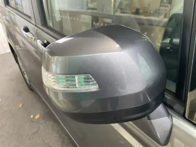 ホンダ ステップワゴン スパーダ Z 新潟県 2013(平25)年 7.8万km ポリッシュドメタルメタリック ワンオーナー/4WD/メモリナビ/ワンセグテレビ/純正ホイール装着/バックカメラ/アイドリングストップ/ドアバイザー/両側パワースライドドア/ETC/前後ドライブレコーダー/パドルシフト/ステアリングスイッチ/純正フロアマット/ECON/ドアバイザー/スペアキー1個