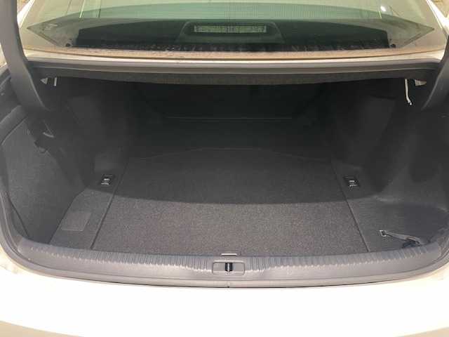 レクサス ＩＳ 300h バージョンL 宮城県 2013(平25)年 12万km ホワイトパールクリスタルシャイン レクサスセーフティー/・BSM/・衝突軽減ブレーキ/・車線逸脱警報/純正ナビ/・フルセグ・BT/CD/DVD/・バックカメラ/・ビルトインETC/・ドライブレコーダー/クルーズコントロール/コーナーセンサー/革巻きステアリング/・ステアリングリモコン/・ステアリングヒーター/本革シート/・シートヒーター(運転席/助手席)/・エアシート(運転席/助手席)/・パワーシート(運転席/助手席)/・シートメモリー(運転席)/プッシュスタート/・スマートキー/LEDヘッドライト/・オートライト/・フォグライト/リアシェード/冬タイヤ積み込み