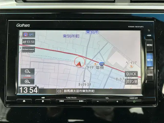 ホンダ フィット ハイブリット Lパッケージ 群馬県 2016(平28)年 7万km ビビットスカイブルーP 純正メモリーナビ/(CD/DVD/FM/AM/フルセグTV/SD/Bluetooth/iPod/Apple Car Play)/安心パッケージ/・シティブレーキアクティブシステム/・サイドエアバッグ/・カーテンエアバッグ/車両接近通報装置/コンフォートビューパッケージ/ドライブレコーダー/バックカメラ/ビルトインETC/クルーズコントロール/マルチインフォメーションディスプレイ/ハーフレザーシート/本革ステアリング