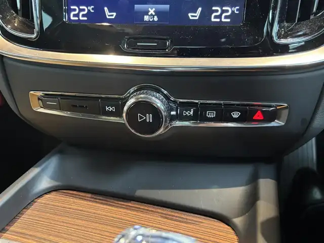 ボルボ Ｖ６０ B5 インスクリプション 宮城県 2022(令4)年 2万km ぺブルグレー Bowers＆Wilkinsサウンドシステム/パノラマガラスサンルーフ/ヘッドアップディスプレイ/ACC/レーンキープアシスト/BLIS/メーカー純正ナビゲーションシステム/フルセグTV/360°カメラ/ブラウンレザーシート/シートヒーター（全席）/シートベンチレーション（D/N）/LEDヘッドライト/純正18インチAW/オレフォス製シフトノブ/スマートキー/パワーバックドア /前後ドライブレコーダー/置くだけ充電/ETC車載器