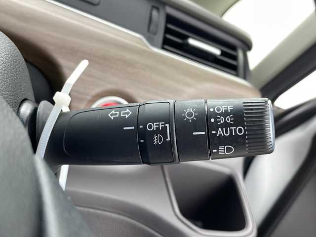 ホンダ フリード G ホンダセンシング 千葉県 2020(令2)年 1.7万km プラチナホワイトパール Honda SENSING/・衝突軽減ブレーキ/・歩行者事故低減ステアリング/・アダプティブクルーズコントロール/・レーンキプアシスト/・誤発進抑制機能/・先行車発進お知らせ機能/・標識認識機能/社外メモリーナビ/・Bluetooth接続/・CD DVD再生機能/両側パワースライドドア/LEDヘッドライト/レーダークルーズコントロール/ETC