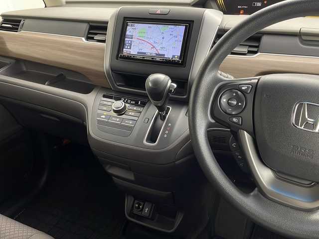 ホンダ フリード G ホンダセンシング 千葉県 2020(令2)年 1.7万km プラチナホワイトパール Honda SENSING/・衝突軽減ブレーキ/・歩行者事故低減ステアリング/・アダプティブクルーズコントロール/・レーンキプアシスト/・誤発進抑制機能/・先行車発進お知らせ機能/・標識認識機能/社外メモリーナビ/・Bluetooth接続/・CD DVD再生機能/両側パワースライドドア/LEDヘッドライト/レーダークルーズコントロール/ETC