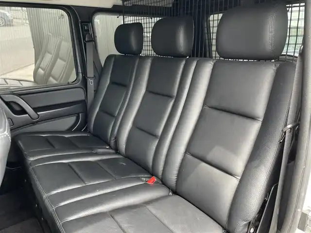 メルセデス・ベンツ ゲレンデヴァーゲン Ｇ３５０ｄ 長野県 2017(平29)年 6.8万km ポーラホワイト 後期型　/ラグジュアリーＰＫＧ　/黒革シート　/サンルーフ　/ｈａｒｍａｎ／ｋａｒｄｏｎ　/ＰＷシート　/シートヒーター　/レーダーセーフティＰＫＧ　/パークトロニック　/ＨＩＤ　/ＥＴＣ　/ナビ　/ＴＶ　/Ｂカメラ　/Ｂ／Ｔ