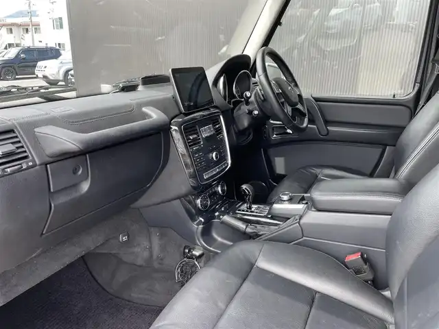 メルセデス・ベンツ ゲレンデヴァーゲン Ｇ３５０ｄ 長野県 2017(平29)年 6.8万km ポーラホワイト 後期型　/ラグジュアリーＰＫＧ　/黒革シート　/サンルーフ　/ｈａｒｍａｎ／ｋａｒｄｏｎ　/ＰＷシート　/シートヒーター　/レーダーセーフティＰＫＧ　/パークトロニック　/ＨＩＤ　/ＥＴＣ　/ナビ　/ＴＶ　/Ｂカメラ　/Ｂ／Ｔ