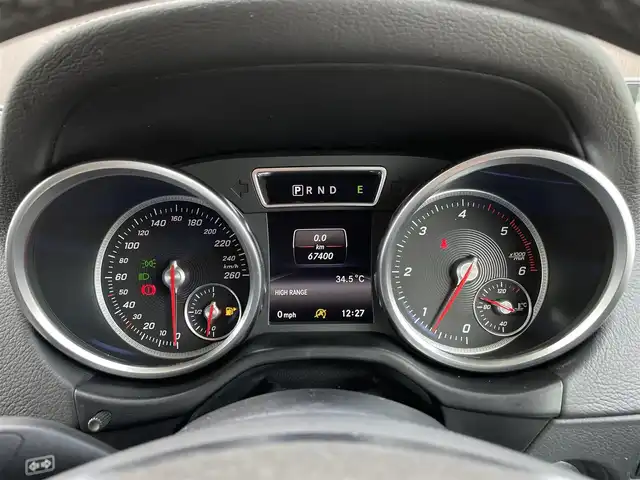 メルセデス・ベンツ ゲレンデヴァーゲン Ｇ３５０ｄ 長野県 2017(平29)年 6.8万km ポーラホワイト 後期型　/ラグジュアリーＰＫＧ　/黒革シート　/サンルーフ　/ｈａｒｍａｎ／ｋａｒｄｏｎ　/ＰＷシート　/シートヒーター　/レーダーセーフティＰＫＧ　/パークトロニック　/ＨＩＤ　/ＥＴＣ　/ナビ　/ＴＶ　/Ｂカメラ　/Ｂ／Ｔ