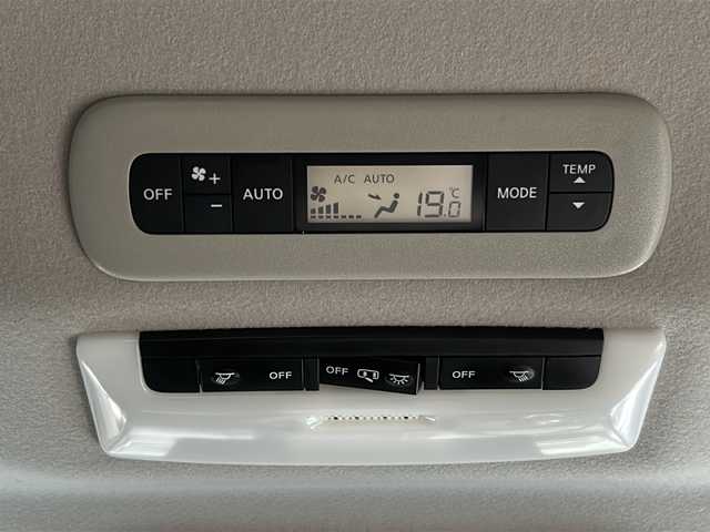 日産 セレナ e－パワー ハイウェイスター V 広島県 2021(令3)年 2.1万km ブリリアントホワイトパール プロパイロット/純正ナビ/Bluetooth/SD/CD/DVD/AUX/フルセグTV/純正フリップダウンモニター/アランドビューモニター/デジタルインナーミラー /ETC/前方ドライブレコーダー/レーダークルーズコントロール/ブラインドスポットモニター/両側パワースライドドア/LEDヘッドライト/フォグランプ/オートマチックハイビーム/純正16インチアルミホイール/純正フロアマット/純正ドアバイザー/スペアキー1本/スマートキー