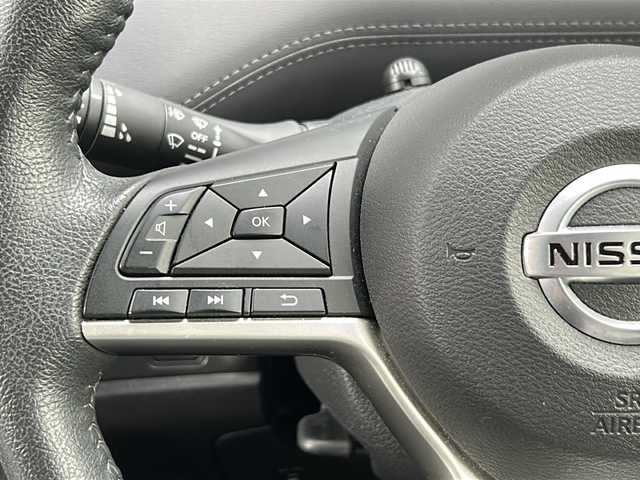 日産 セレナ e－パワー ハイウェイスター V 広島県 2021(令3)年 2.1万km ブリリアントホワイトパール プロパイロット/純正ナビ/Bluetooth/SD/CD/DVD/AUX/フルセグTV/純正フリップダウンモニター/アランドビューモニター/デジタルインナーミラー /ETC/前方ドライブレコーダー/レーダークルーズコントロール/ブラインドスポットモニター/両側パワースライドドア/LEDヘッドライト/フォグランプ/オートマチックハイビーム/純正16インチアルミホイール/純正フロアマット/純正ドアバイザー/スペアキー1本/スマートキー