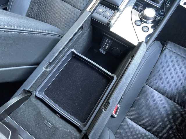 レクサス ＧＳ 450h Fスポーツ 岡山県 2013(平25)年 6.8万km スターライトブラックガラスフレーク サンルーフ/ブラックレザーシート/純正HDDナビ/フルセグTV/DVD/CD/MSV/Bluetooth/USB/AUX/バックカメラ/ETC2.0/レーダークルーズ/レーンキープアシスト/ブラインドスポットモニター/前後ドライブレコーダー/前席/・パワーシート/・シートヒーター/・エアシート/後席ロールシェード/前後コーナーセンサー/記録簿H26－R6まで毎年あり/保証書/取扱説明書