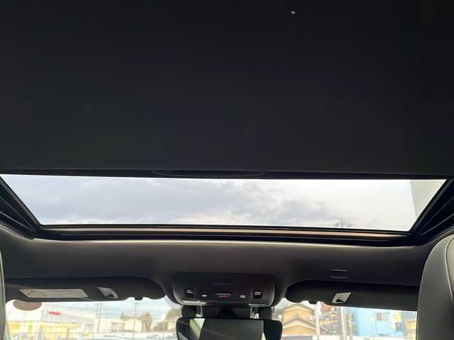 レクサス ＩＳ 300 Fスポーツ モードブラックⅢ 愛知県 2023(令5)年 1.8万km グレー ワンオーナー/メーカー純正ナビ/【フルセグ・DVD再生可・CD・Bluetooth】/バックカメラ/全周囲カメラ/ビルトインETC2.0/Lexus Safety System＋/【プリクラッシュセーフティ・レーントレーシングアシスト・ロードサインアシスト・全車速追従機能付きレーダークルーズコントロール・先行車発進告知機能・ドライバー異常時対応システム・ブラインドスポットモニター・パーキングサポートアラート/クリアランスソナー】/横滑り防止機能/パドルシフト/前席パワーシート・シートヒーター・エアーシート/運転席メモリーシート/プッシュスタート/スマートキー/スペアキー・カード型キーあり/アイドリングストップ/ステアリングスイッチ/オートライト/純正フロアマット/新車保証書/取扱説明書