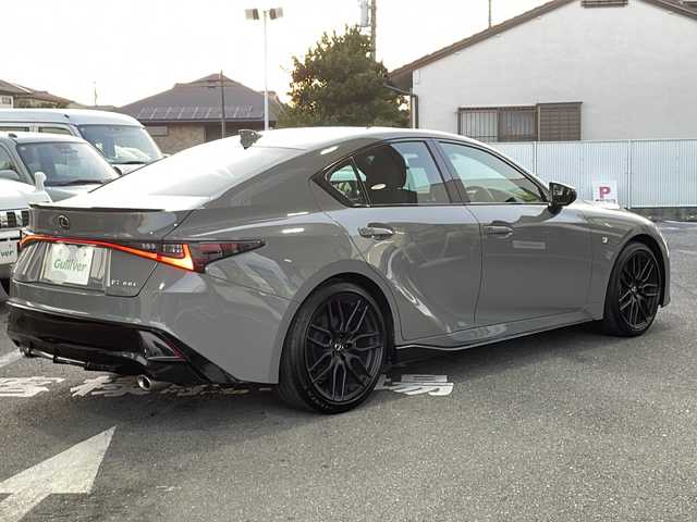 レクサス ＩＳ 300 Fスポーツ モードブラックⅢ 愛知県 2023(令5)年 1.8万km グレー ワンオーナー/メーカー純正ナビ/【フルセグ・DVD再生可・CD・Bluetooth】/バックカメラ/全周囲カメラ/ビルトインETC2.0/Lexus Safety System＋/【プリクラッシュセーフティ・レーントレーシングアシスト・ロードサインアシスト・全車速追従機能付きレーダークルーズコントロール・先行車発進告知機能・ドライバー異常時対応システム・ブラインドスポットモニター・パーキングサポートアラート/クリアランスソナー】/横滑り防止機能/パドルシフト/前席パワーシート・シートヒーター・エアーシート/運転席メモリーシート/プッシュスタート/スマートキー/スペアキー・カード型キーあり/アイドリングストップ/ステアリングスイッチ/オートライト/純正フロアマット/新車保証書/取扱説明書