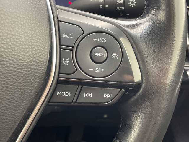 トヨタ クラウン ハイブリッド S Cパッケージ 沖縄県 2018(平30)年 7.2万km ブラック 純正ナビ/（フルセグTV　Ｂｌｕｅｔｏｏｔｈ　CD　DVD）/バックカメラ/ＥＴＣ/ＬＥＤヘッドライト/ブラインドスポットモニター/ヘッドアップディスプレイ/レーダークルーズコントロール/トヨタセーフティセンス/サンルーフ/プッシュスタート/スマートキー/オートライト/純正アルミホイール/パワーシート/シートヒーター