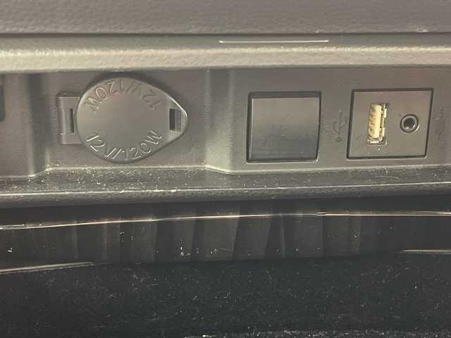 トヨタ クラウン ハイブリッド S Cパッケージ 沖縄県 2018(平30)年 7.2万km ブラック 純正ナビ/（フルセグTV　Ｂｌｕｅｔｏｏｔｈ　CD　DVD）/バックカメラ/ＥＴＣ/ＬＥＤヘッドライト/ブラインドスポットモニター/ヘッドアップディスプレイ/レーダークルーズコントロール/トヨタセーフティセンス/サンルーフ/プッシュスタート/スマートキー/オートライト/純正アルミホイール/パワーシート/シートヒーター