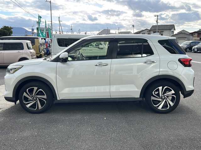 トヨタ ライズ Z 香川県 2020(令2)年 4.3万km シャイニングホワイトパール 純正ナビ（フルセグTV/CD/DVD/BT)/バックカメラ/ブラインドスポットモニター/リヤクロストラフィックアラート/アイドリングストップ/シートヒーター/ビルトインETC/LEDヘッドライト/オートライト/ターボ