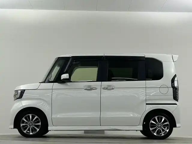 ホンダ Ｎ ＢＯＸ カスタム L 埼玉県 2022(令4)年 3.8万km プラチナホワイトパール 純正ナビ　地デジ　ＤＶＤ　ＢＴ　バックカメラ　アダプティブクルーズコントロール　前席シートヒーター　ビルトインＥＴＣ　ドライブレコーダー　純正フロアマット　両側スライドドア　ＬＥＤヘッドライト