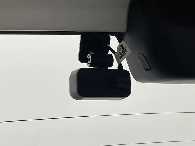 ホンダ フリード ハイブリット プレミアムエディション 岡山県 2016(平28)年 6.8万km ホワイトオーキッドパール 純正メモリナビゲーション/(CD/DVD/SD/BT/USB/ワンセグTV)/バックカメラ/ビルトインETC/社外ドライブレコーダー前後/ハーフレザーシート/両側パワースライドドア/スマートキー×2/ステアリングリモコン/チルトステアリング/クルーズコントロール/シートリフター/HIDヘッドライト/フォグランプ/横滑り防止/ISOFIX/純正フロアマット/純正リアスポイラー/保証書/取扱説明書