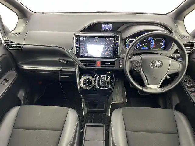 トヨタ ノア ハイブリッド Si ダブルバイビー 埼玉県 2016(平28)年 5.5万km ホワイトパールクリスタルシャイン ＡＬＰＩＮＥ１１インチナビ　フリプダウンモニター　バックカメラ　ＥＴＣ　両側パワースライドドア　ドライブレコーダー　純正アルミ　純正マット　ＬＥＤライト　ＣＤ　ＤＶＤ　Ｂｌｕｅｔｏｏｔｈ　地デジＴＶ