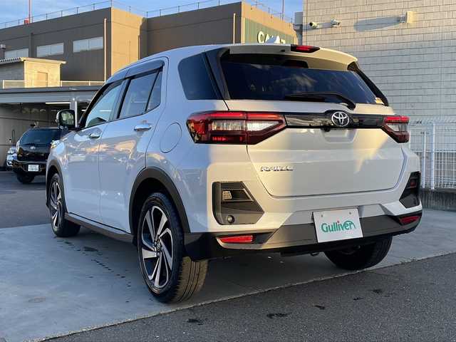 トヨタ ライズ Z 山梨県 2021(令3)年 2.2万km シャイニングホワイトパール 純正ＳＤナビ/ワンセグＴＶ/Ｂｌｕｅｔｏｏｔｈ　/ＵＳＢ入力端子　/ドライブレコーダー/アイドリングストップ　/バックカメラ　/ＭＴモード付ＡＴ　/クルーズコントロール　/前席シートヒーター　/前後コーナーセンサー　/オートライト/ABS/横滑り防止装置/盗難防止装置/オートマチックハイビーム/レーンキープアシスト/LEDヘッドライト