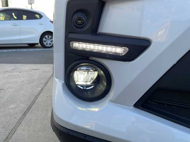 トヨタ ライズ Z 山梨県 2021(令3)年 2.2万km シャイニングホワイトパール 純正ＳＤナビ/ワンセグＴＶ/Ｂｌｕｅｔｏｏｔｈ　/ＵＳＢ入力端子　/ドライブレコーダー/アイドリングストップ　/バックカメラ　/ＭＴモード付ＡＴ　/クルーズコントロール　/前席シートヒーター　/前後コーナーセンサー　/オートライト/ABS/横滑り防止装置/盗難防止装置/オートマチックハイビーム/レーンキープアシスト/LEDヘッドライト