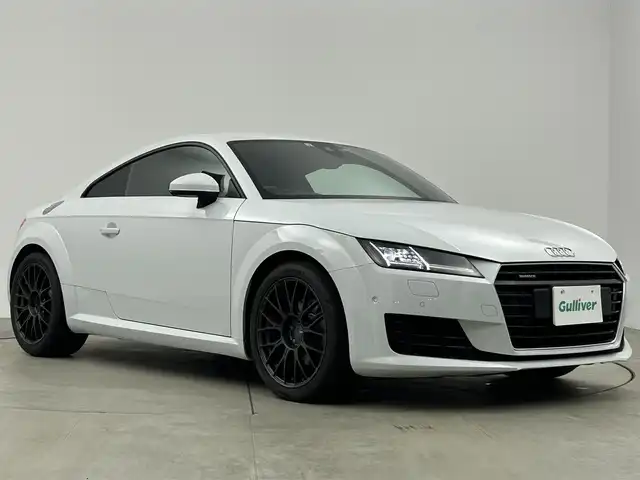 アウディ ＴＴクーペ 2．0 TFSI クワトロ 愛知県 2015(平27)年 4.2万km 白 純正ナビ/（Bluetooth/フルセグTV/CD/DVD/SD/USB）/バックカメラ/ドラレコ/ETC/パワーシート/クルコン/社外18インチAW/純正フロアマット/LEDヘッドライト/コーナーセンサー/パドルシフト/オートライト/プッシュスタート/ステアリングリモコン
