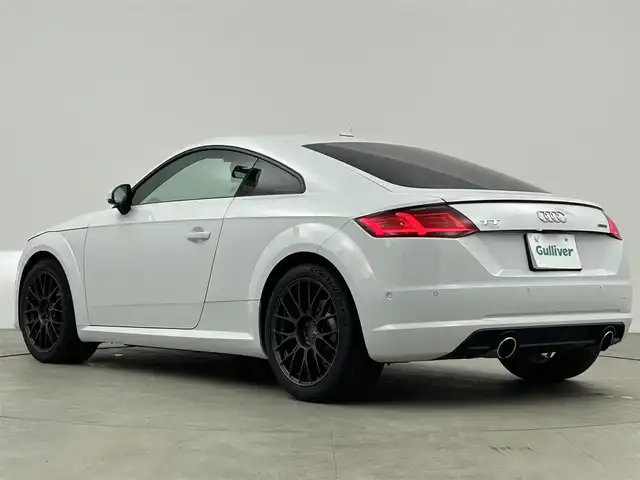 アウディ ＴＴクーペ 2．0 TFSI クワトロ 愛知県 2015(平27)年 4.2万km 白 純正ナビ/（Bluetooth/フルセグTV/CD/DVD/SD/USB）/バックカメラ/ドラレコ/ETC/パワーシート/クルコン/社外18インチAW/純正フロアマット/LEDヘッドライト/コーナーセンサー/パドルシフト/オートライト/プッシュスタート/ステアリングリモコン