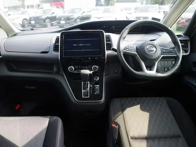 日産 セレナ ハイウェイスター V 千葉県 2020(令2)年 3万km ブリリアントホワイトパール エマージェンシーブレーキ/プロパイロット/インテリジェントクルーズコントロール/ハンズフリー両側パワースライドドア/9インチ純正SDナビ/地デジTV/【BD/DVD/CD再生機能　Bluetooth接続】/アラウンドビューモニター/ドライブレコーダー（前後撮影）/革巻きステアリング/ステアリングスイッチ/ETC/LEDヘッドライト/フォグライト/ウインカーミラー/コーナーセンサー/純正16インチアルミホイル/サイド/カーテンエアバッグ/インテリジェントキー