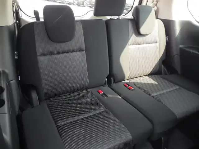 日産 セレナ ハイウェイスター V 千葉県 2020(令2)年 3万km ブリリアントホワイトパール エマージェンシーブレーキ/プロパイロット/インテリジェントクルーズコントロール/ハンズフリー両側パワースライドドア/9インチ純正SDナビ/地デジTV/【BD/DVD/CD再生機能　Bluetooth接続】/アラウンドビューモニター/ドライブレコーダー（前後撮影）/革巻きステアリング/ステアリングスイッチ/ETC/LEDヘッドライト/フォグライト/ウインカーミラー/コーナーセンサー/純正16インチアルミホイル/サイド/カーテンエアバッグ/インテリジェントキー