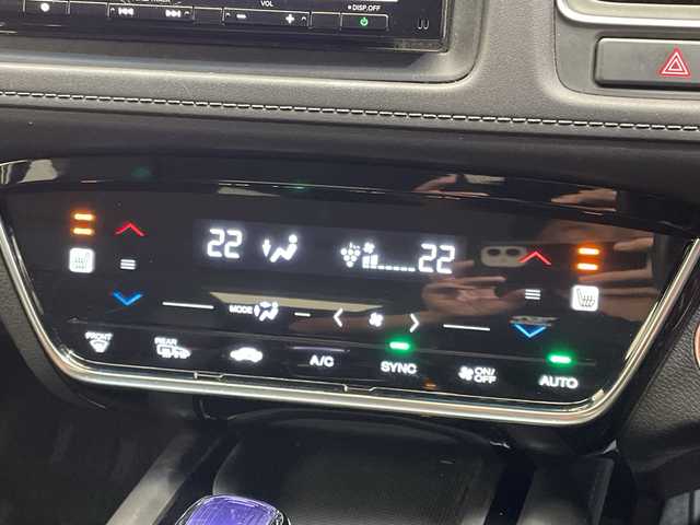 ホンダ ヴェゼル ハイブリッド Z ホンダセンシング 愛媛県 2018(平30)年 14万km ホワイトオーキッドパール 純正ナビ/ワンセグ／Ｂｌｕｅｔｏｏｔｈ／ＵＳＢ/バックカメラ/衝突被害軽減ブレーキ/クルーズコントロール/ＥＴＣ/ＤＮ席シートヒーター/ＬＥＤヘッドライト/ハーフレザーシート/チップアップシート/スペアキー