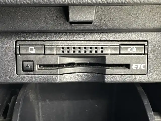 トヨタ アルファード SA 福島県 2015(平27)年 6.3万km ラグジュアリーホワイトパールクリスタルシャインガラスフレーク ４WD/モデリスタエアロ/純正ナビ/・フルセグ/CD/SD/FM/AM/BT/・バックカメラ/・ビルトインETC/純正フリップダウンモニター/両側パワースライドドア/社外前後ドライブレコーダー/革巻きステアリング/・ステアリングスイッチ/・クルーズコントロール/LEDヘッドライト/・フォグランプ/・オートライト/電動パーキングブレーキ/・ブレーキホールド/純正フロアマット/ドアバイザー/スマートキー/・プッシュスタート