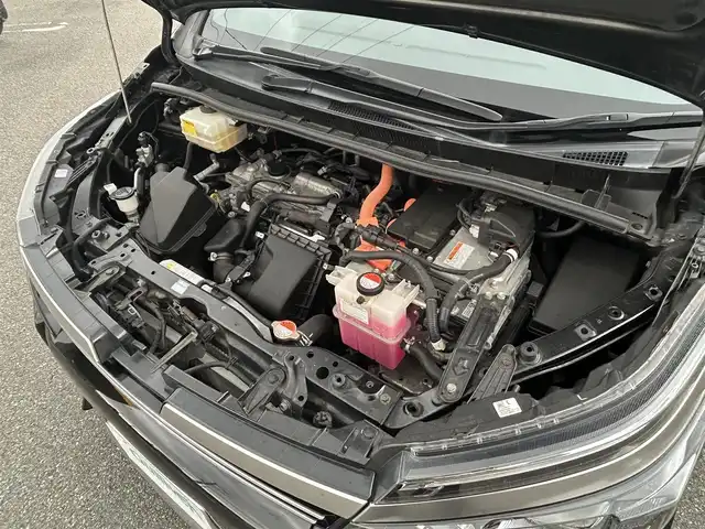 トヨタ ヴォクシー ハイブリッド ZS 煌Ⅱ 山形県 2016(平28)年 10.8万km ブラック 純正10インチナビ/FM/AM/フルセグ/Bluetooth/衝突軽減ブレーキ/車線逸脱防止/両側パワースライドア/純正バイザー/純正マット/LEDライト/フォグランプ/スペアキー/スマートキー/アルミ付きスタッドレスタイヤ積載