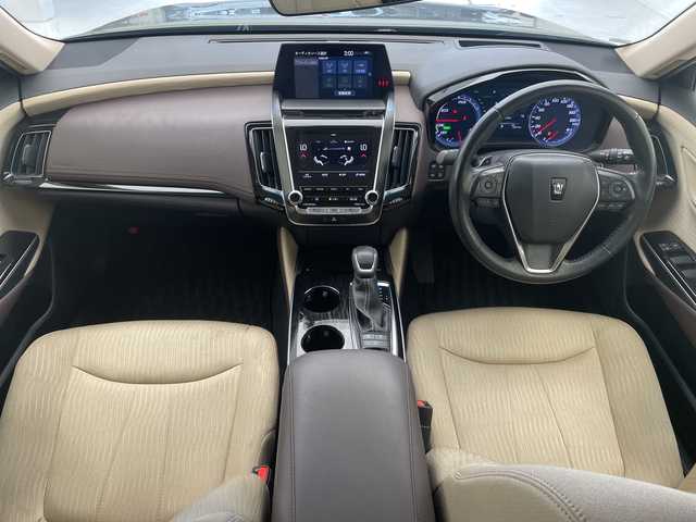 トヨタ クラウン ハイブリッド S Cパッケージ 沖縄県 2018(平30)年 5.5万km アルミナジェイドメタリック 純正ナビ　/(フルセグＴＶ　ＣＤ　ＤＶＤ　Bluetooth)　/全方位カメラ　/ＥＴＣ　/レーダークルーズコントロール　/ブラインドスポットモニター　/パドルシフト　/パワーシート　/ドライブレコーダー　/ＬＥＤヘッドライト/ステアリングヒーター/トヨタセーフティセンス/前後コーナーセンサー