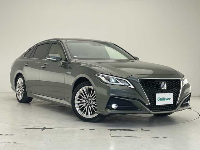 トヨタ クラウン ハイブリッド S Cパッケージ 沖縄県 2018(平30)年 5.5万km アルミナジェイドメタリック 純正ナビ　/(フルセグＴＶ　ＣＤ　ＤＶＤ　Bluetooth)　/全方位カメラ　/ＥＴＣ　/レーダークルーズコントロール　/ブラインドスポットモニター　/パドルシフト　/パワーシート　/ドライブレコーダー　/ＬＥＤヘッドライト/ステアリングヒーター/トヨタセーフティセンス/前後コーナーセンサー