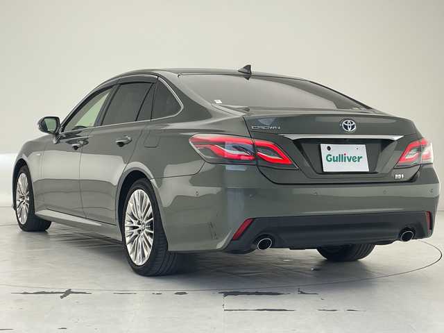 トヨタ クラウン ハイブリッド S Cパッケージ 沖縄県 2018(平30)年 5.5万km アルミナジェイドメタリック 純正ナビ　/(フルセグＴＶ　ＣＤ　ＤＶＤ　Bluetooth)　/全方位カメラ　/ＥＴＣ　/レーダークルーズコントロール　/ブラインドスポットモニター　/パドルシフト　/パワーシート　/ドライブレコーダー　/ＬＥＤヘッドライト/ステアリングヒーター/トヨタセーフティセンス/前後コーナーセンサー