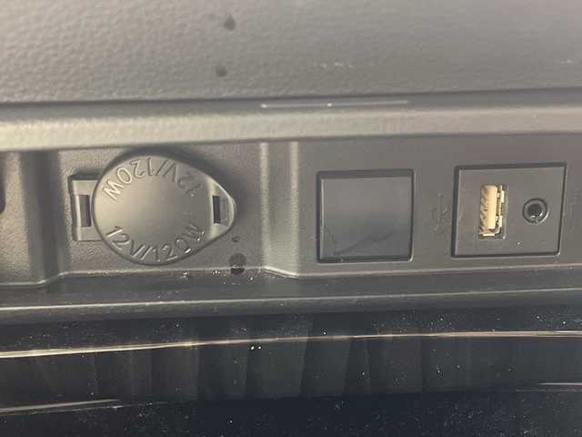 トヨタ クラウン ハイブリッド S Cパッケージ 沖縄県 2018(平30)年 5.5万km アルミナジェイドメタリック 純正ナビ　/(フルセグＴＶ　ＣＤ　ＤＶＤ　Bluetooth)　/全方位カメラ　/ＥＴＣ　/レーダークルーズコントロール　/ブラインドスポットモニター　/パドルシフト　/パワーシート　/ドライブレコーダー　/ＬＥＤヘッドライト/ステアリングヒーター/トヨタセーフティセンス/前後コーナーセンサー