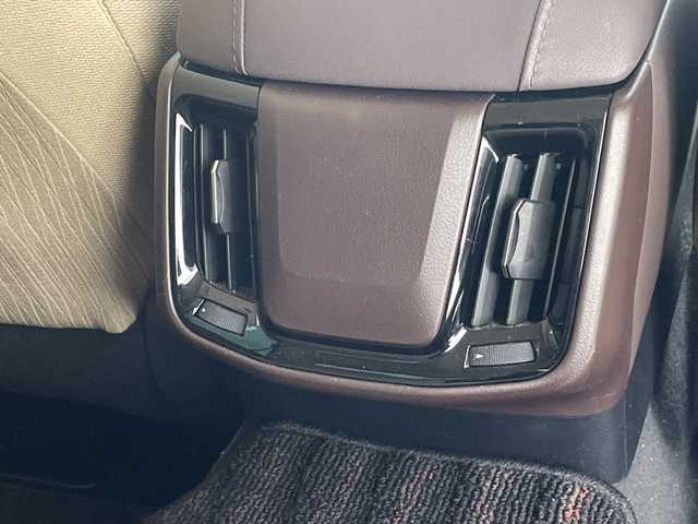 トヨタ クラウン ハイブリッド S Cパッケージ 沖縄県 2018(平30)年 5.5万km アルミナジェイドメタリック 純正ナビ　/(フルセグＴＶ　ＣＤ　ＤＶＤ　Bluetooth)　/全方位カメラ　/ＥＴＣ　/レーダークルーズコントロール　/ブラインドスポットモニター　/パドルシフト　/パワーシート　/ドライブレコーダー　/ＬＥＤヘッドライト/ステアリングヒーター/トヨタセーフティセンス/前後コーナーセンサー