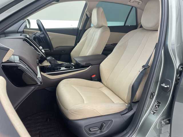 トヨタ クラウン ハイブリッド S Cパッケージ 沖縄県 2018(平30)年 5.5万km アルミナジェイドメタリック 純正ナビ　/(フルセグＴＶ　ＣＤ　ＤＶＤ　Bluetooth)　/全方位カメラ　/ＥＴＣ　/レーダークルーズコントロール　/ブラインドスポットモニター　/パドルシフト　/パワーシート　/ドライブレコーダー　/ＬＥＤヘッドライト/ステアリングヒーター/トヨタセーフティセンス/前後コーナーセンサー