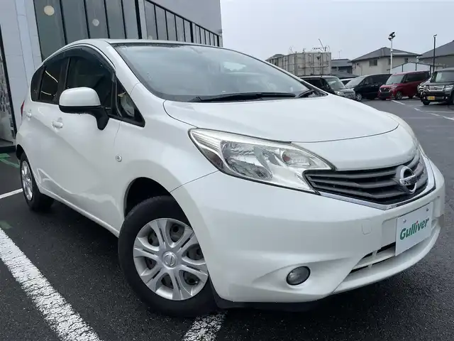 日産 ノート X DIG－S 長崎県 2013(平25)年 2.7万km ブリリアントホワイトパール /社外オーディオ//ETC//アイドリングストップ//ヘッドライトレベライザー//ECOボタン//ドライブレコーダー//プッシュスタート//電動格納ミラー//スマートキー