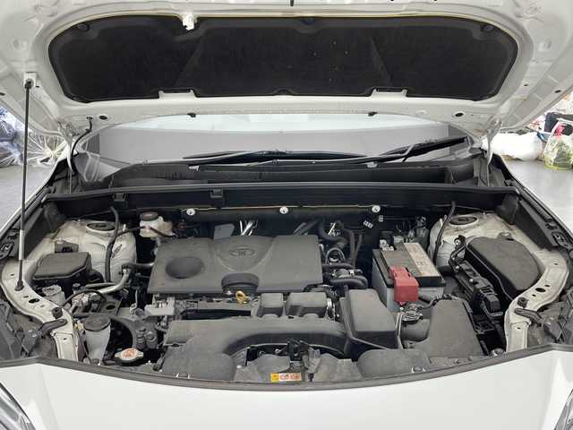 トヨタ ハリアー Z 長野県 2020(令2)年 2.9万km ホワイトパールクリスタルシャイン 4WD/純正メモリナビ/BT/USB/デジタルインナーミラー/追従式クルーズコントロール/純正ビルトインETC/ガラスルーフ/全方位カメラ/パワーバックドア/運転席パワーシート/純正前後ドライブレコーダー/エンジンスターター/革巻きステアリング/ステアリングスイッチ/前後コーナーセンサー/衝突被害軽減ブレーキ/オートハイライト/置くだけ充電/JBLサウンド/ドアバイザー/スマートキー/プッシュスタート/スペアキー1本