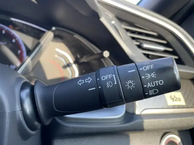 ホンダ シビック ハッチバック ホンダセンシング 石川県 2018(平30)年 3.7万km 黒 純正メモリーナビ/純正CD/DVD再生/フルセグTV/バックカメラ/LEDヘッドライト/ETC/ホンダセンシング/レーダークルーズ/社外アルミホイール/ドライブレコーダー/スマートキー/プッシュスタート
