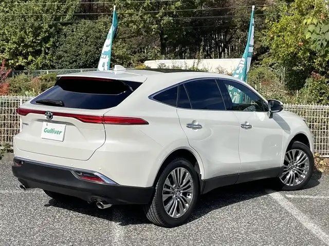 トヨタ ハリアー Z 埼玉県 2022(令4)年 1.8万km ホワイトパールクリスタルシャイン 調光パノラマルーフ/ハーフレザーシート/JBLサウンド/純正ナビTV/パノラミックビューモニター/ビルトインＥＴＣ2.0/前後ドラレコ/デジタルインナーミラー/パワーバックドア/クリアランスソナー/ＬＥＤヘッドライト/純正19インチアルミ/セーフティセンス/レーダークルーズコントロール/プッシュスタート/スマートキー/走行１７７８７キロ/保証書付整備手帳/取扱説明書
