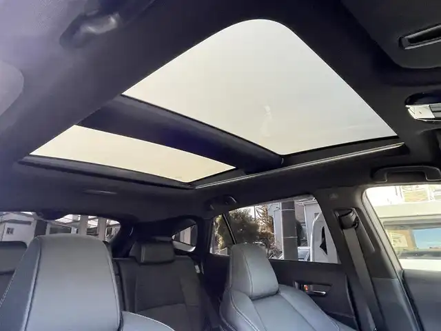 トヨタ ハリアー Z 埼玉県 2022(令4)年 1.8万km ホワイトパールクリスタルシャイン 調光パノラマルーフ/ハーフレザーシート/JBLサウンド/純正ナビTV/パノラミックビューモニター/ビルトインＥＴＣ2.0/前後ドラレコ/デジタルインナーミラー/パワーバックドア/クリアランスソナー/ＬＥＤヘッドライト/純正19インチアルミ/セーフティセンス/レーダークルーズコントロール/プッシュスタート/スマートキー/走行１７７８７キロ/保証書付整備手帳/取扱説明書