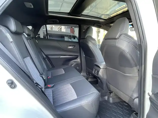 トヨタ ハリアー Z 埼玉県 2022(令4)年 1.8万km ホワイトパールクリスタルシャイン 調光パノラマルーフ/ハーフレザーシート/JBLサウンド/純正ナビTV/パノラミックビューモニター/ビルトインＥＴＣ2.0/前後ドラレコ/デジタルインナーミラー/パワーバックドア/クリアランスソナー/ＬＥＤヘッドライト/純正19インチアルミ/セーフティセンス/レーダークルーズコントロール/プッシュスタート/スマートキー/走行１７７８７キロ/保証書付整備手帳/取扱説明書