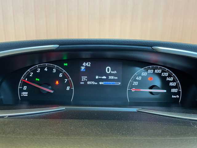 トヨタ シエンタ ファンベースG クエロ 愛知県 2021(令3)年 0.7万km ブラックマイカ/ベージュ 2トーン ワンオーナー /ナビ /フルセグTV /バックカメラ /両側パワースライドドア /プリクラッシュセーフティ /レーンディパーチャーアラート /クリアランスソナー /アイドリングストップ /オートハイビーム /純正16インチアルミ /ETC/取扱説明書/保証書