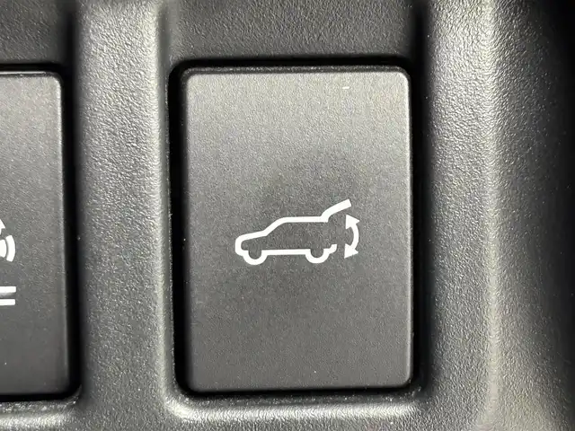 スバル レヴォーグ 1．8STIスポーツ EX 福岡県 2020(令2)年 3.8万km WRブルーパール STIエアロ　/メーカー１１．６型DAナビ／フルセグＴＶ　/Ｒ／Ｓカメラ　/デジタルインナーミラー　/ドラレコ　/ETC　/レーダークルコン　/コーナーセンサー　/衝突軽減ブレーキ　/レーンキープ　/ＢＳＭ　/パドルシフト　/赤黒コンビシート　/シートヒーター　/シートメモリー　/パワーバックドア