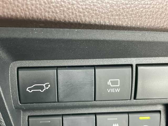 トヨタ ヤリスクロス ハイブリッド Z 愛知県 2020(令2)年 4.8万km ホワイトパールクリスタルシャイン スマートアシストIII　/電動スライドドア　/レーダークルーズコントロール　/シートヒーター　/コーナーセンサー　/純正ＡＷ　/ＬＥＤヘッドライト　/オートマチックハイビーム　/ステアリングスイッチ　/プッシュスタート/ダウンヒルアシスト