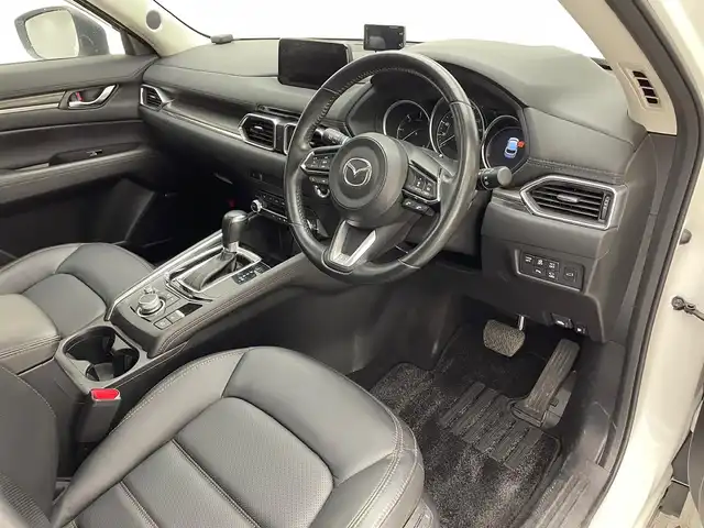 マツダ ＣＸ－５ XD Lパッケージ 兵庫県 2019(令1)年 1.9万km スノーフレイクホワイトパールマイカ 純正ＳＤナビ/CD/DVD/USB/Bluetooth/フルセグ/スペアキー　/ＥＴＣ　/ドライブレコーダー　/ブラインドスポットモニター　/パワーバックドア　/ＢＯＳＥサウンド　/アラウンドビュー　/ステアリングヒーター　/ＬＥＤヘッドライト　/ＬＥＤフォグランプ/純正19インチアルミホイール