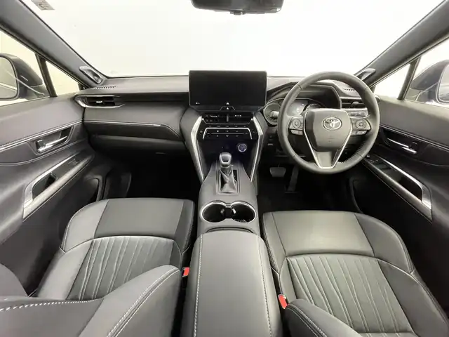 トヨタ ハリアー ハイブリッド Z 道央・札幌 2022(令4)年 1.7万km プレシャスブラックパール ・４WD/・寒冷地仕様/・ディスプレイオーディオナビ/　BT/USB/Miracast/フルセグ/・パノラミックビューモニター/・デジタルインナーミラー/・JBLサウンド/・ビルトインETC2.0/・ドライブレコーダー/・トヨタセーフティセンス/・レーダークルーズコントロール/・レーンキープアシスト/・クリアランスソナー/・オートハイビーム/・BSM/・HUD/・ICS/・RSA/・RCTA/・パワーバックドア/・LEDヘッドライト/・オートライト/・フォグライト/・プッシュスタート/・スマートキー/・純正フロアマット/・保証書