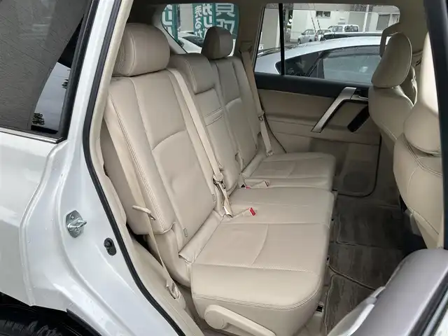 トヨタ ランドクルーザー プラド TX Lパッケージ 宮城県 2020(令2)年 6.5万km ホワイトパールクリスタルシャイン 装備/ベージュ内装/サンルーフ/ＴＲＤ前後エアロ/純正ナビ/(AM、FM、CD、DVD、フルセグTV、SD、BT、USB)/純正エンジンスターター×１/スペアキー×１/ＴＶキャンセラー/３列シート/ウッドステアリング/プッシュスタートボタン/ドアバイザー/機能/寒冷地仕様/レーダークルーズコントロール/レーンキープアシスト/シートヒーターD、N/シートクーラーD、N/パワーシートD、N/横滑り防止/2ndSTARTボタン/四駆切り替えボタン/オフロード切り替えボタン/リアフォグインジケーター/オートライト/アイドルアップ