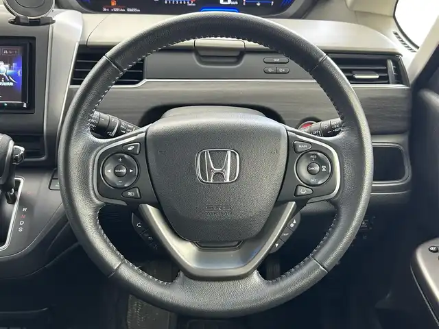ホンダ フリード G ホンダセンシング 群馬県 2019(令1)年 3.7万km クリスタルブラックパール 社外７インチナビ　バックカメラ　アダプティブクルーズコントロール　両側パワースライドドア　ＬＥＤライト　シートヒーター　純正１５インチＡＷ　ステアリングリモコン　ドライブレコーダー　ＥＴＣ　禁煙車