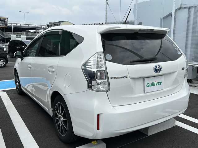 トヨタ プリウス α G 愛知県 2011(平23)年 12.8万km パール 純正ナビ/スマートキー/エンジンプッシュスタートボタン/ETC/パーキングアシスト/アイドリングストップ/Wサイドエアバッグ